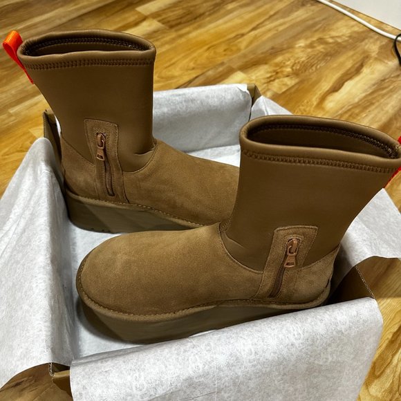 UGG W Classic Dipper - Picture 8 of 8